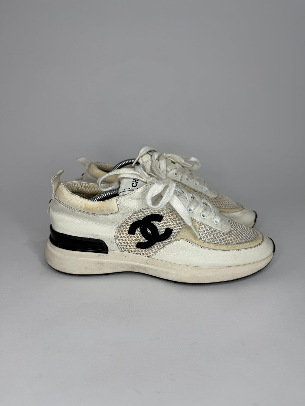 Chanel White Leather and Mesh CC Low Top Sneakers Size 38 EU/ 8 US/ 5 UK