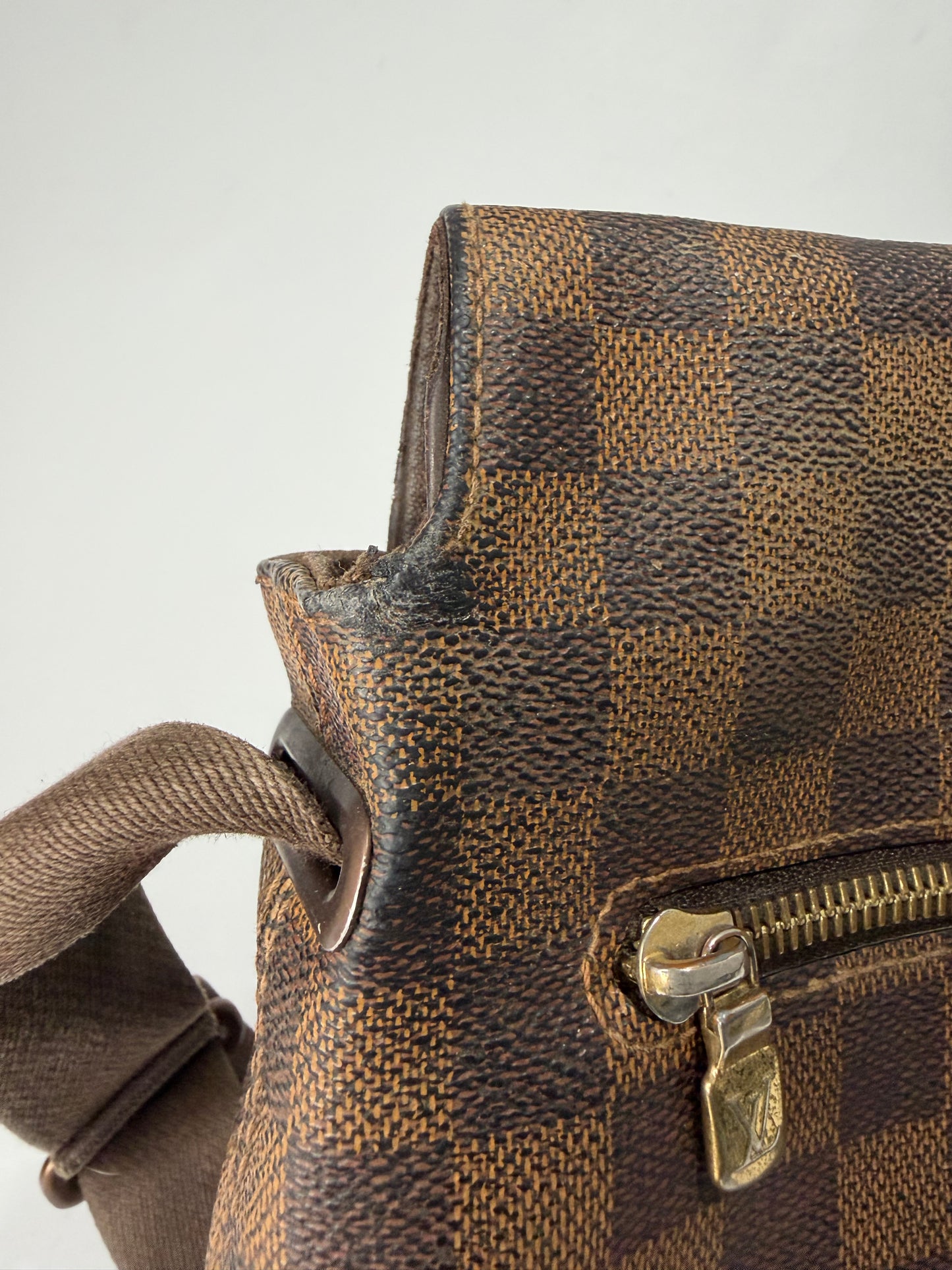 Louis Vuitton Damier Ebene Canvas Brooklyn GM Messenger Bag
