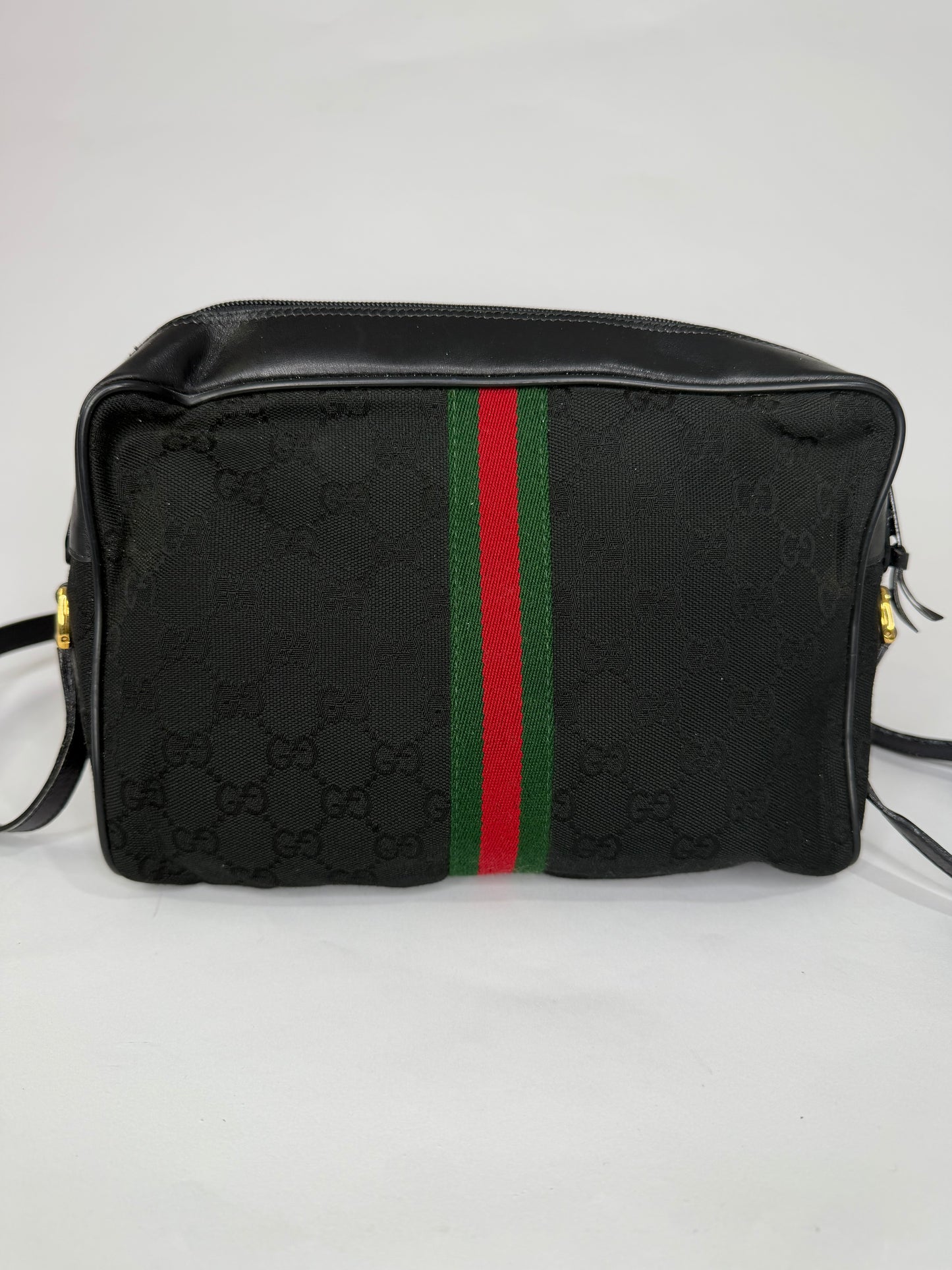 Vintage Gucci
GG Canvas Ophidia Crossbody Bag