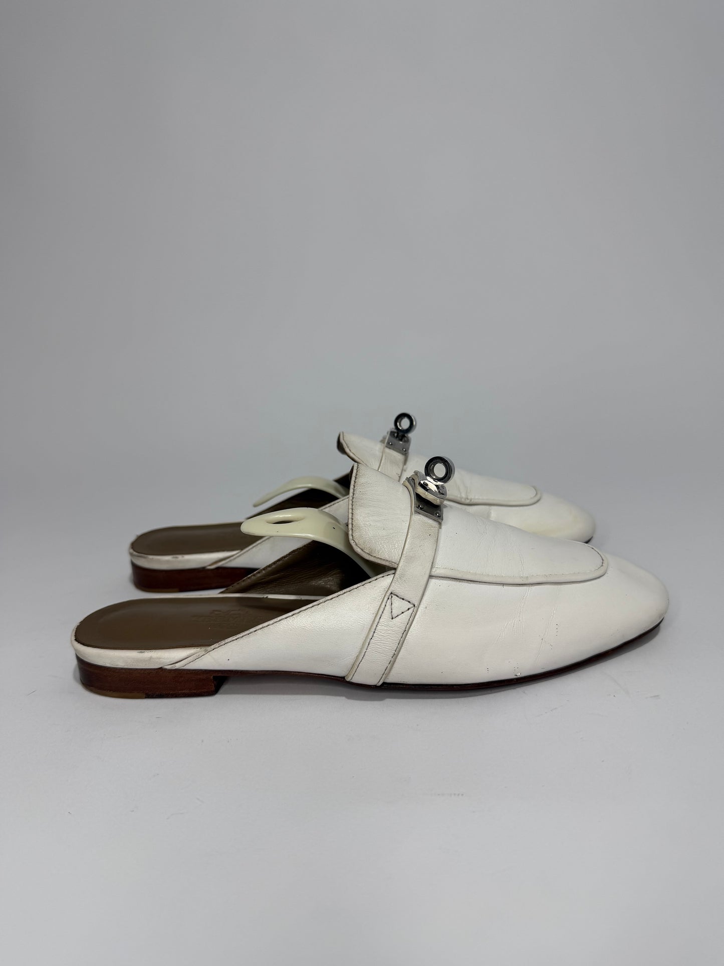 Hermes white Calf Leather Oz Mule Size 38 EU/ 8 US/ 5Uk