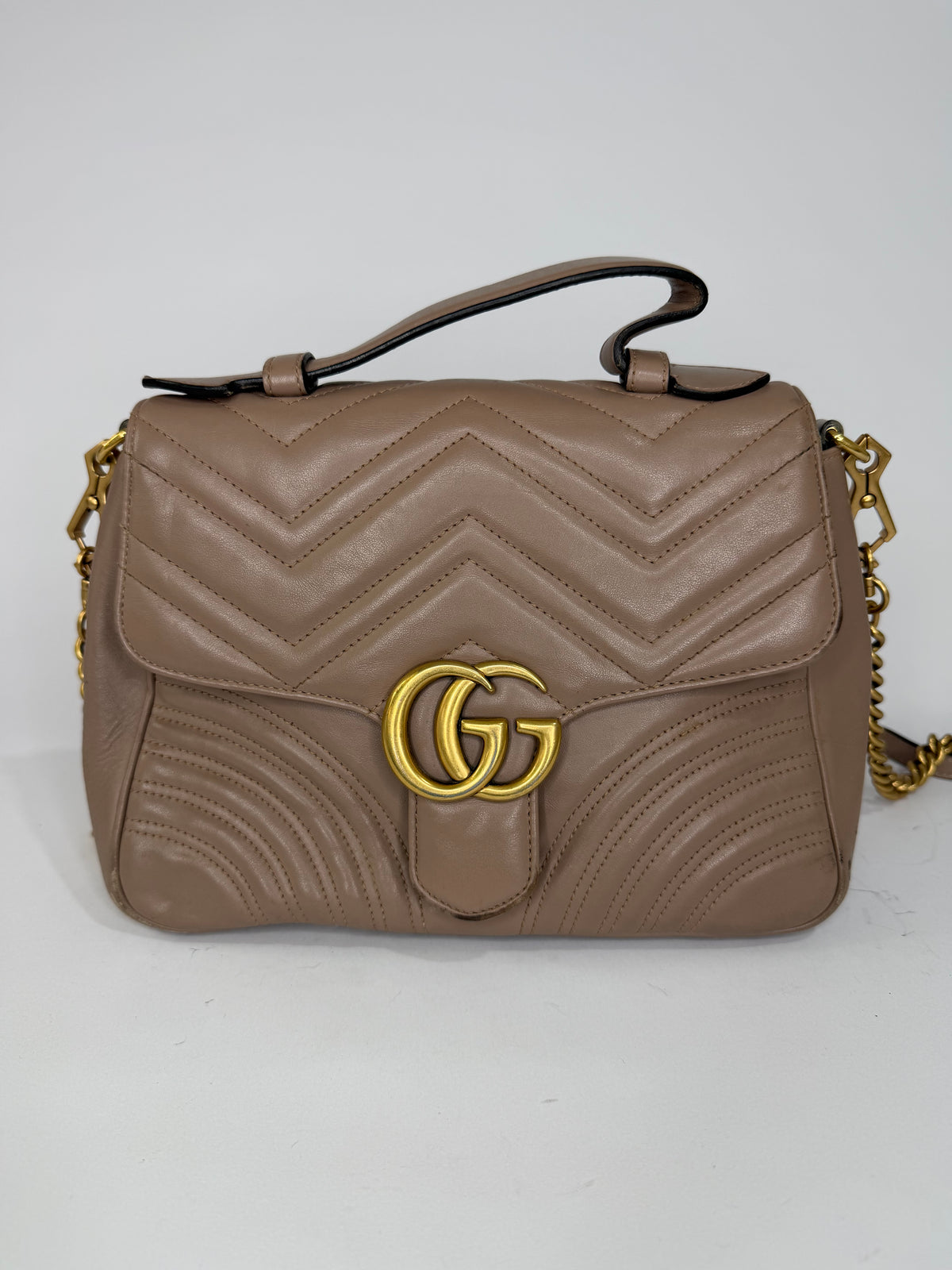 Gucci
GG Marmont Top Handle Flap Bag Matelasse Leather Medium satchel