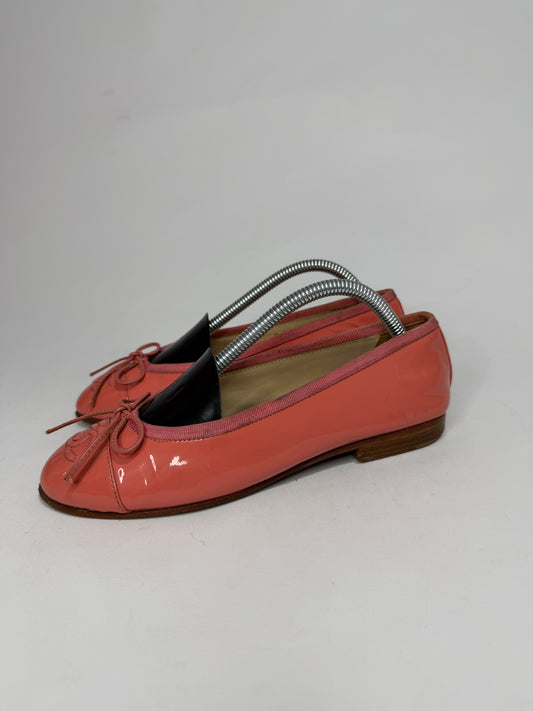 Chanel Pink Patent Leather CC Bow Ballet Flats Size 34 EU/ 4 US/ 1 UK