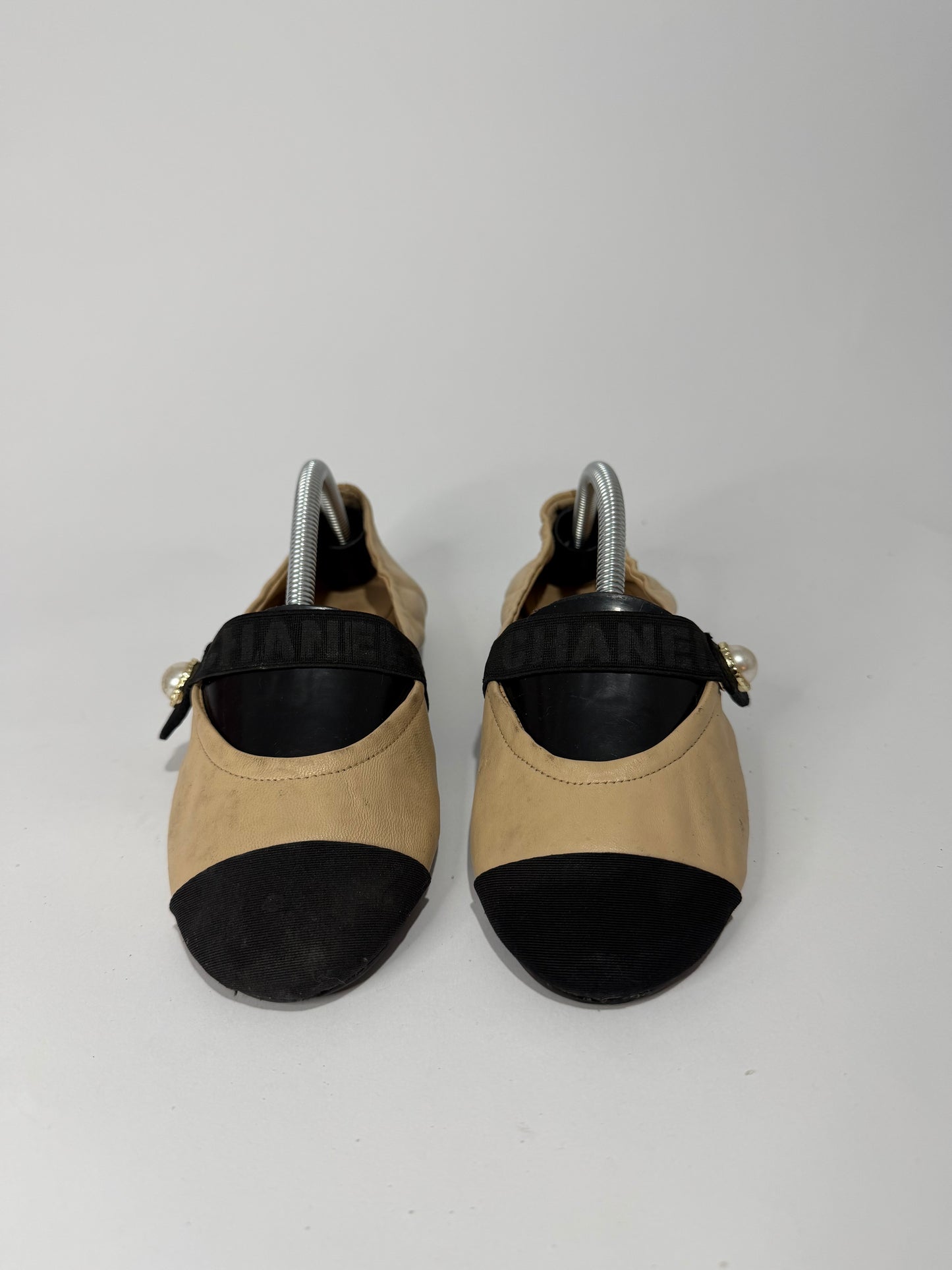 CHANEL Beige & Black Leather Mary Jane Cap Toe Ballet Flats Pearl Button Size EU 36