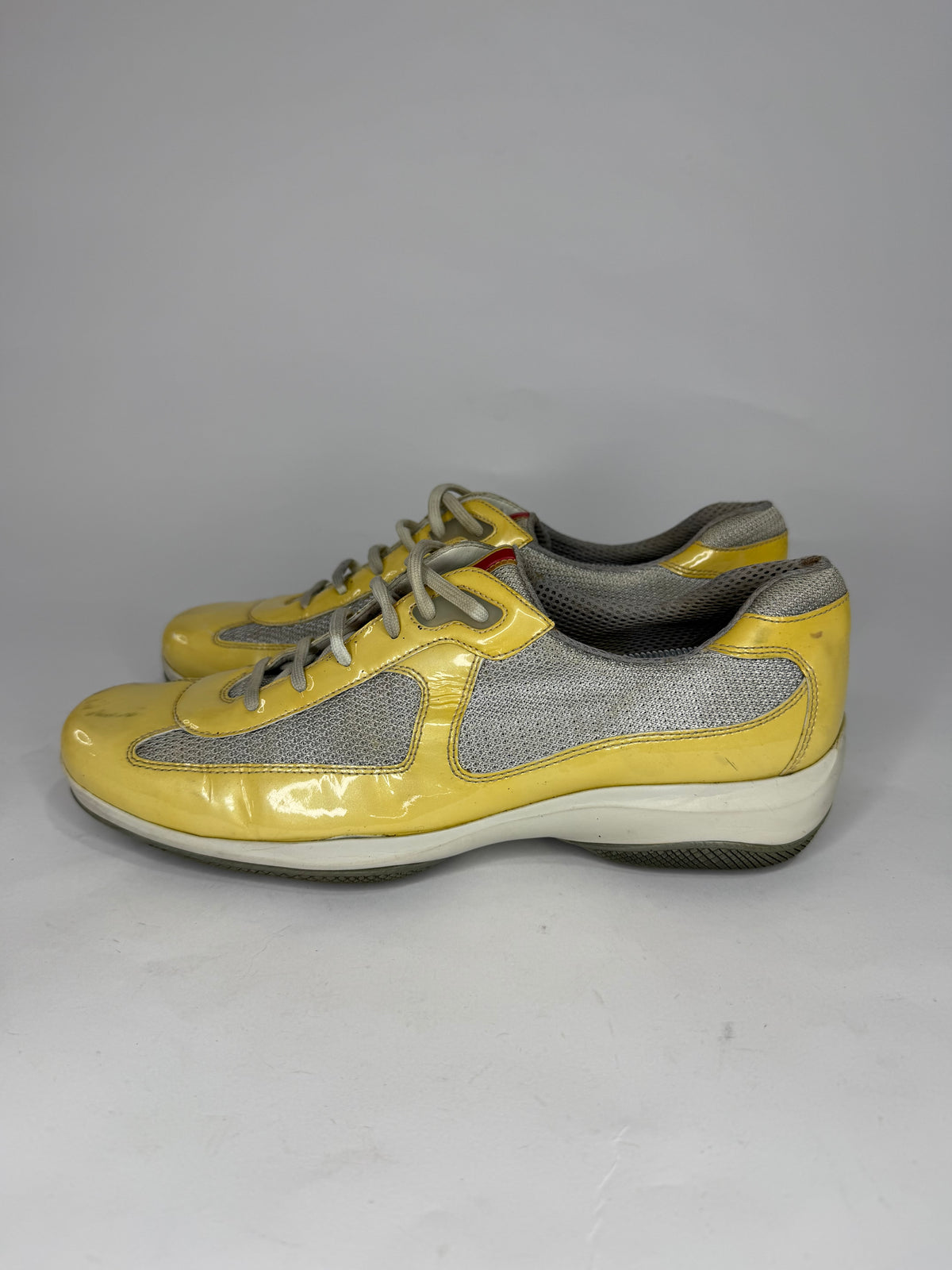 VINTAGE PRADA AMERICA CUP TRAINERS IN CREAM & SILVER Size 7 US