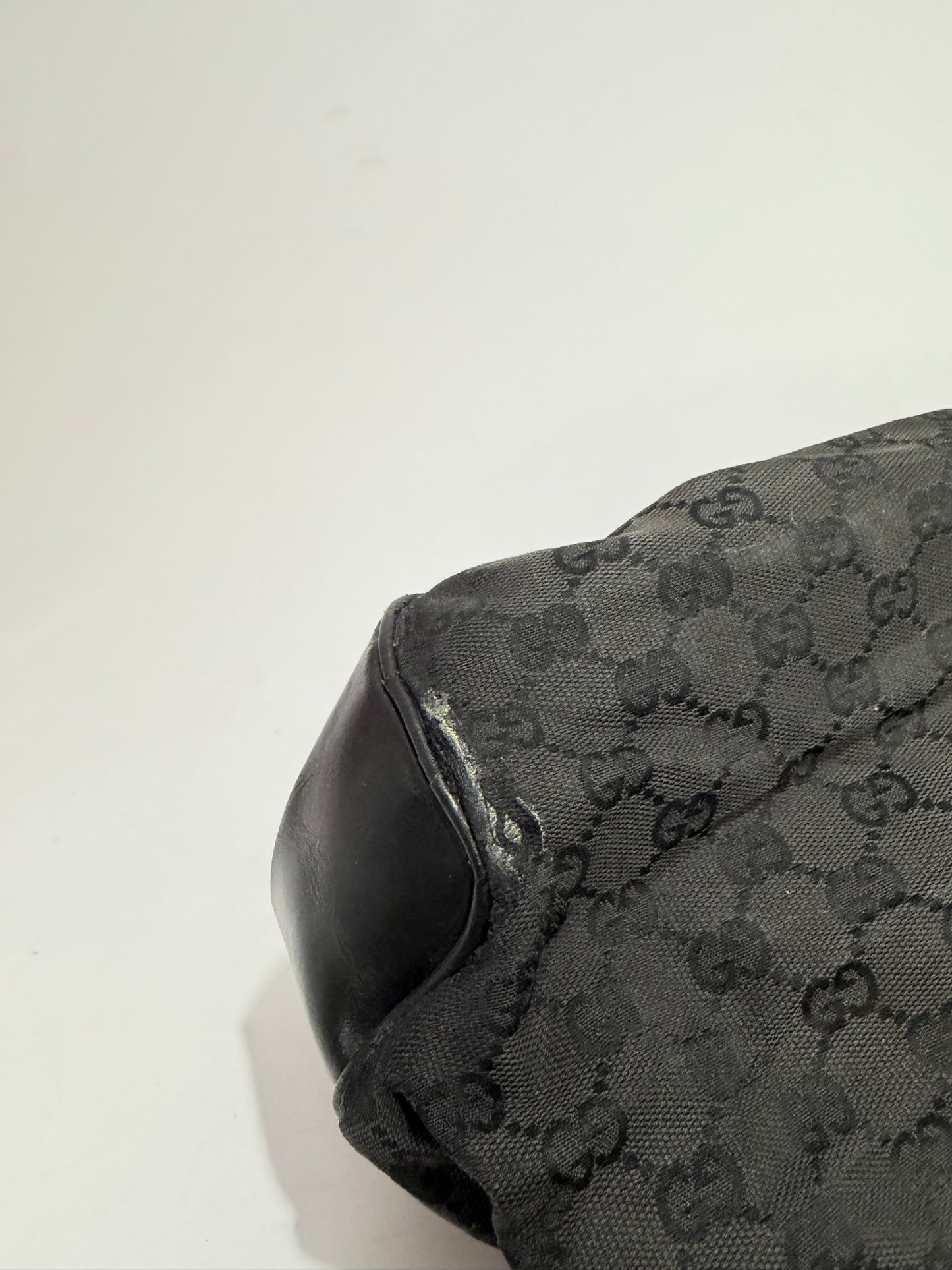 Gucci
GG Canvas Mini Bucket