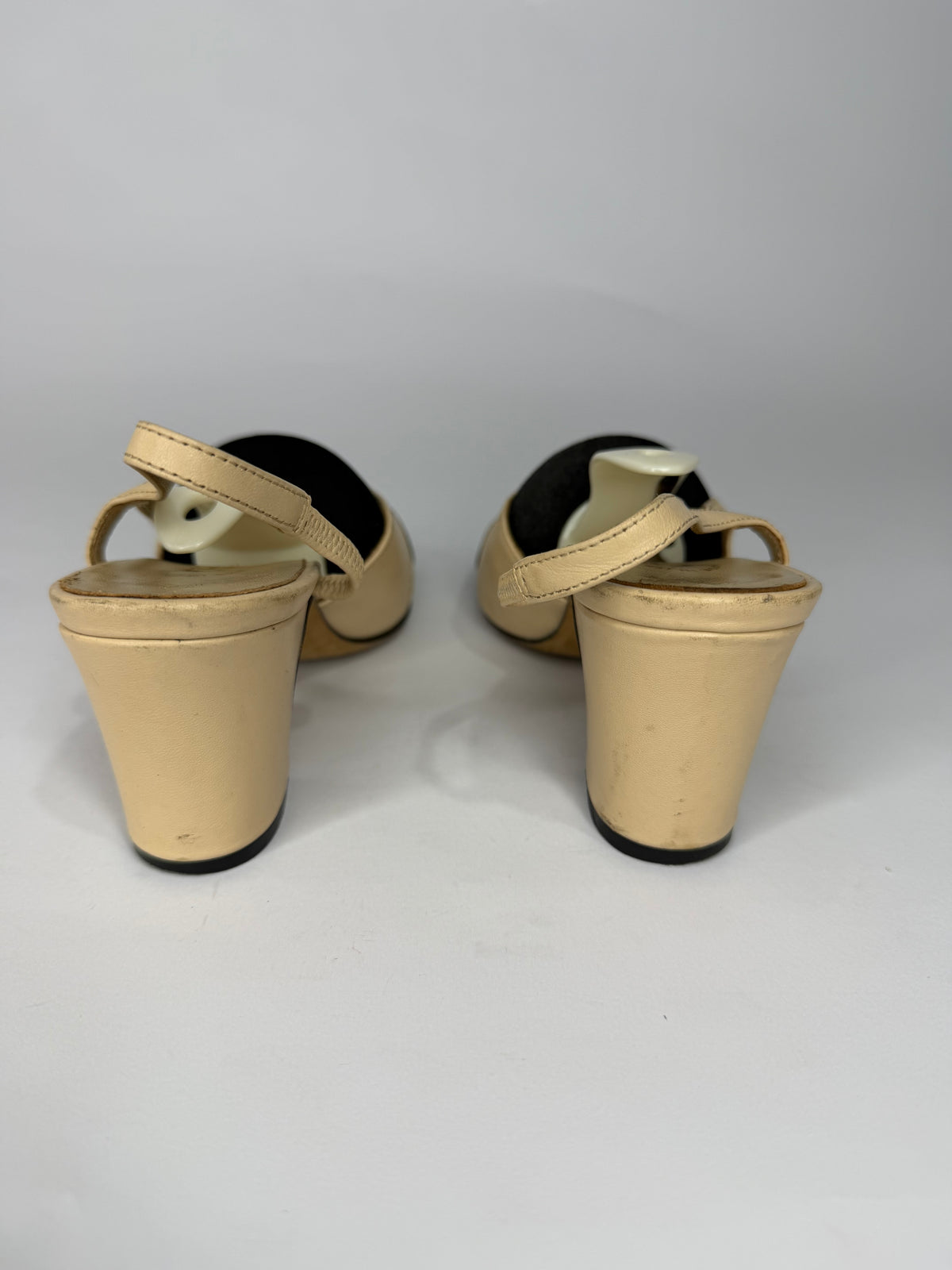 Chanel Beige/Black Leather and Canvas CC Slingback Pumps Size 35 EU/5 US