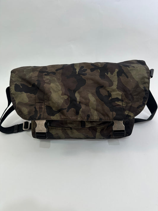 PRADA
Camouflage Tessuto Double Buckle Messenger Bag