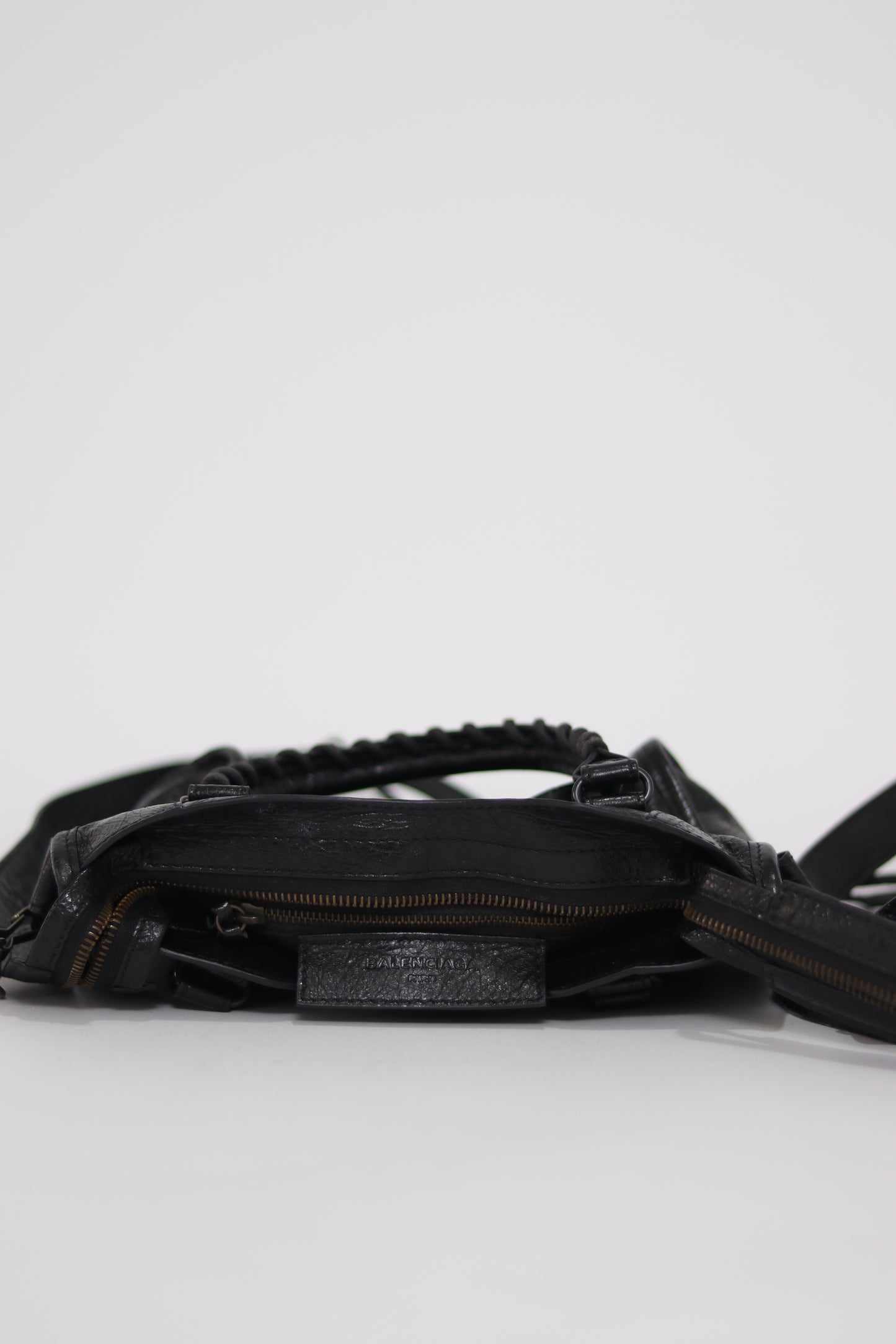 BALENCIAGA 
Agneau Classic Hardware Mini City Black