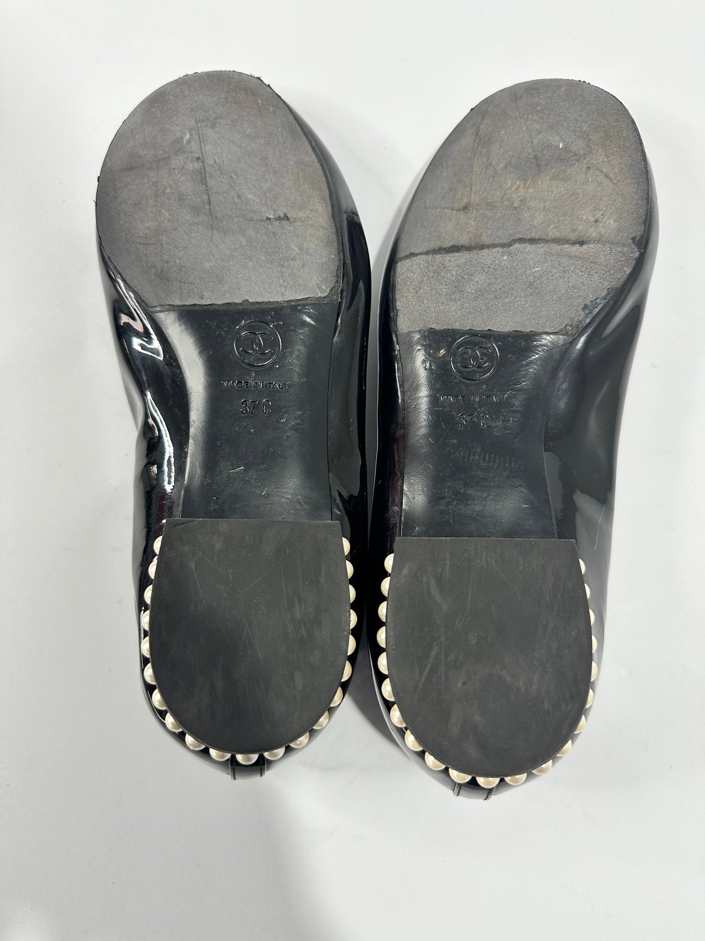 Chanel Patent Calfskin Pearl CC Loafers Black Size 37 EU/ 7 US/ 4 UK