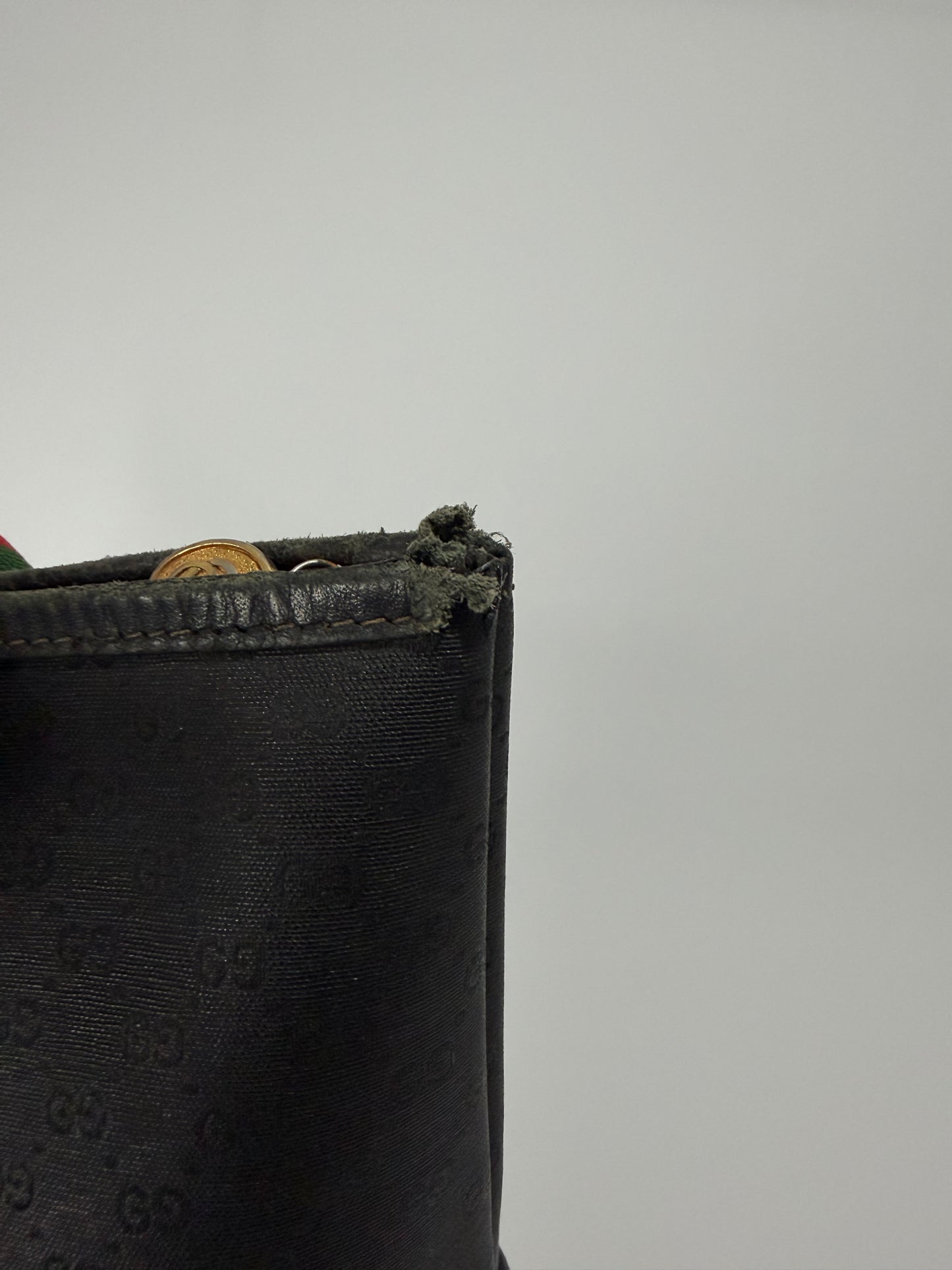 Gucci Vintage Black
GG Canvas Tote Bag