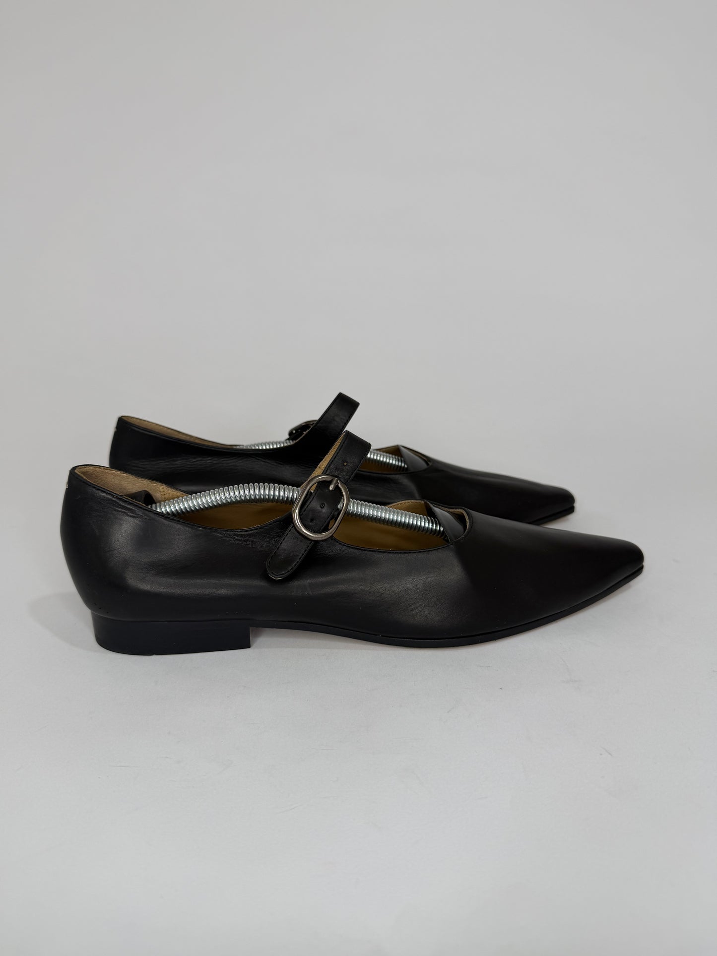 MAISON MARGIELA 
Hyperion Mary-Jane Shoes
Size 38 EU/ 8 US/ 5 UK