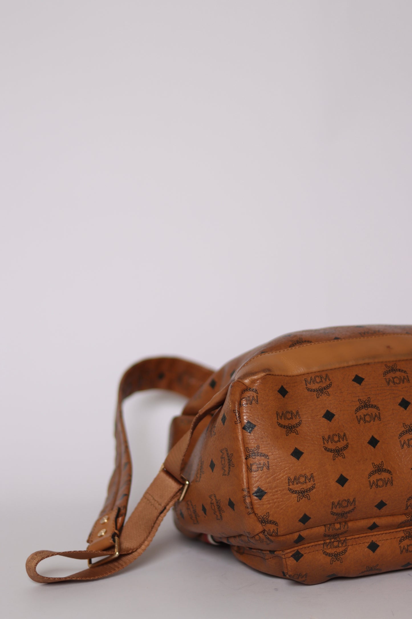 MCM 
Visetos Studded Medium Stark London Olympic Backpack Cognac