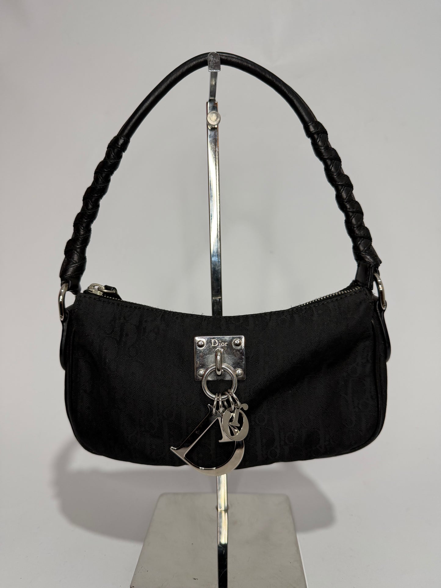 Christian Dior
Lovely Diorissimo Charm Pochette