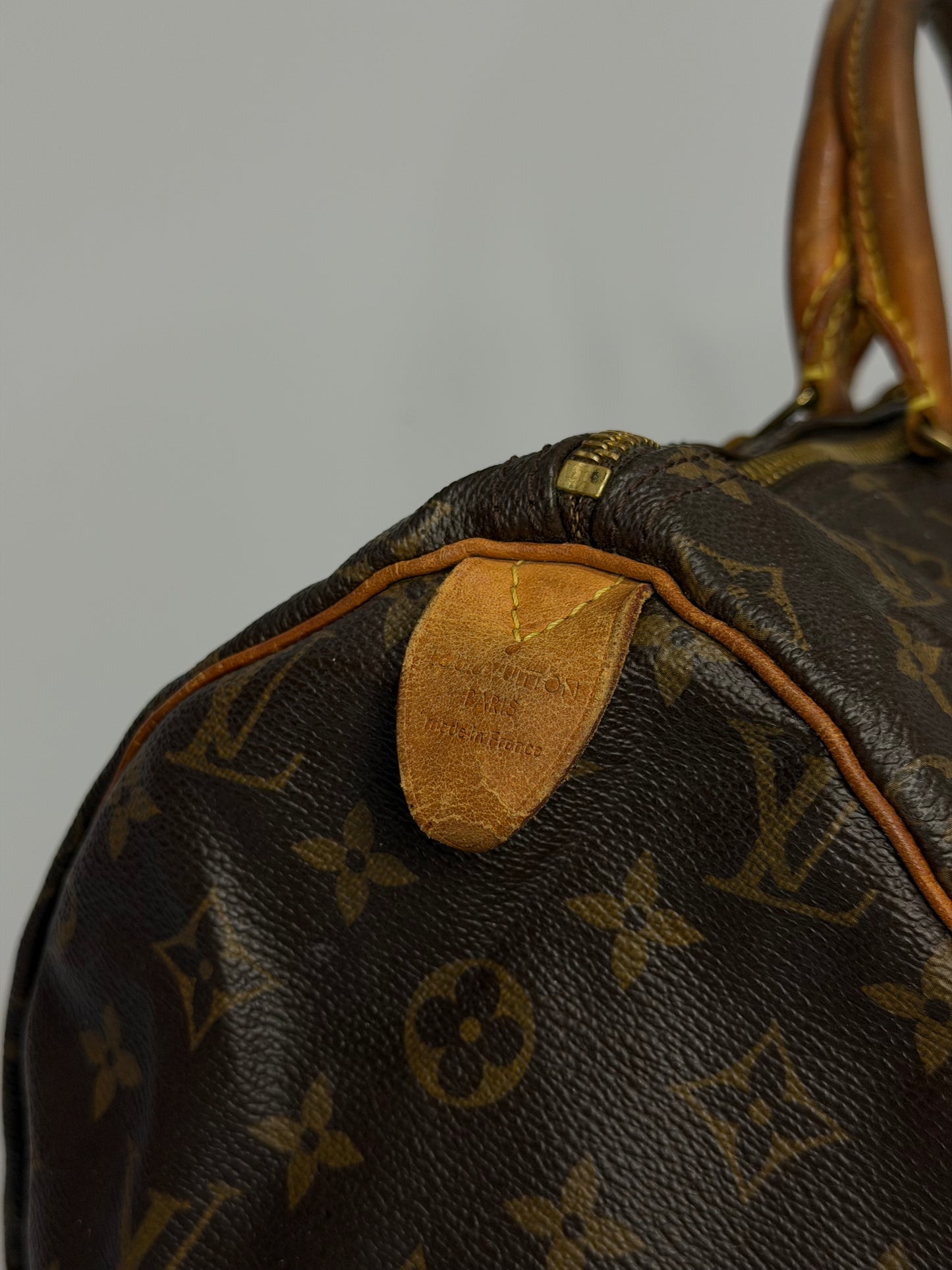 LOUIS VUITTON Monogram Speedy 40