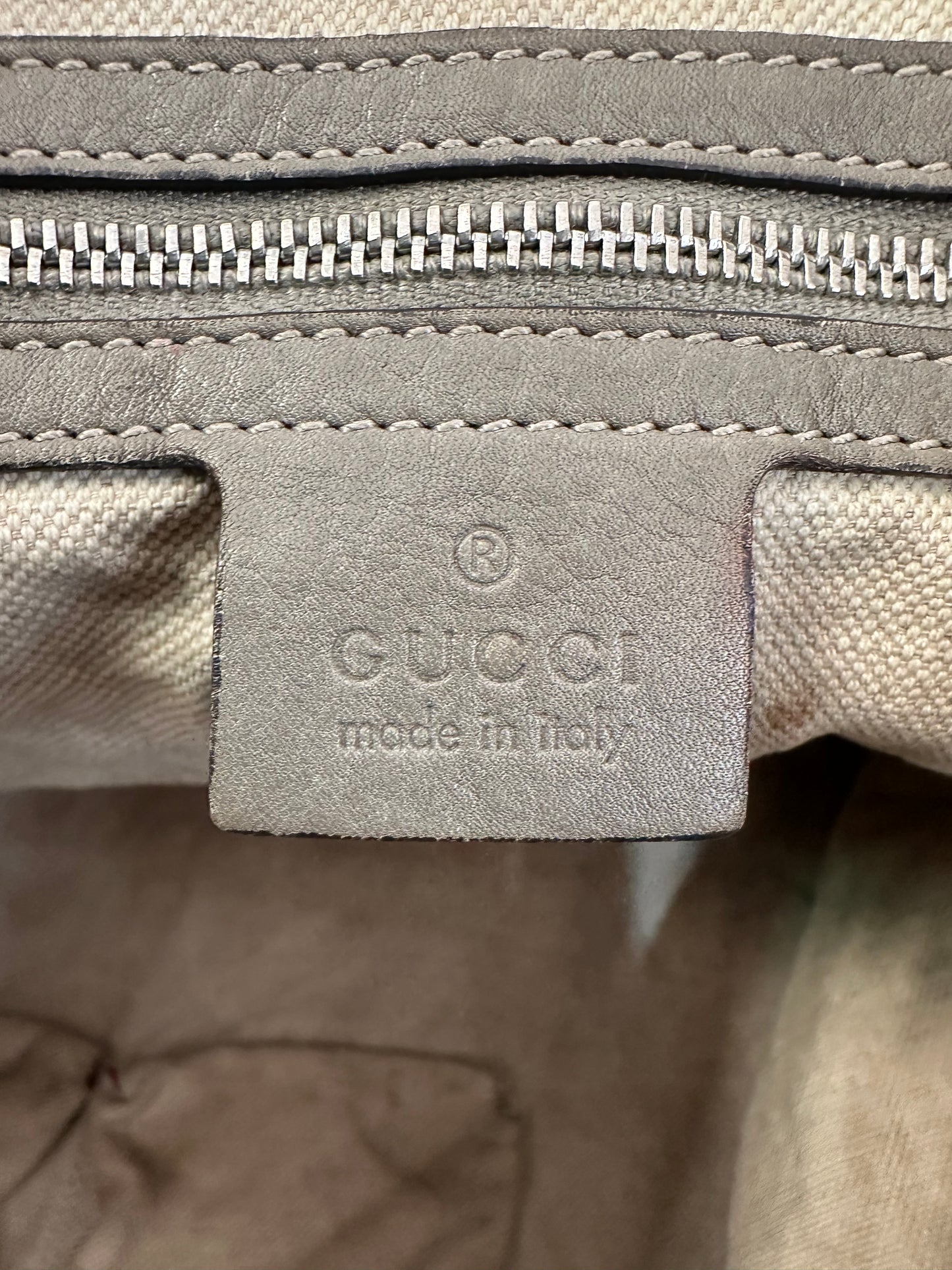 GUCCI 
Pebbled Calfskin Large Sunset Taupe