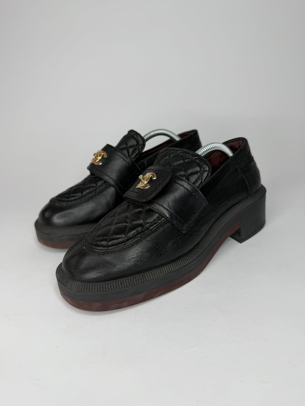 CHANEL
Lambskin Quilted CC Turnlock Loafers Black Size 38 EU/ 8 US/ 5 UK