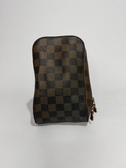 Louis Vuitton
Damier Ebene Geronimos Vintage
