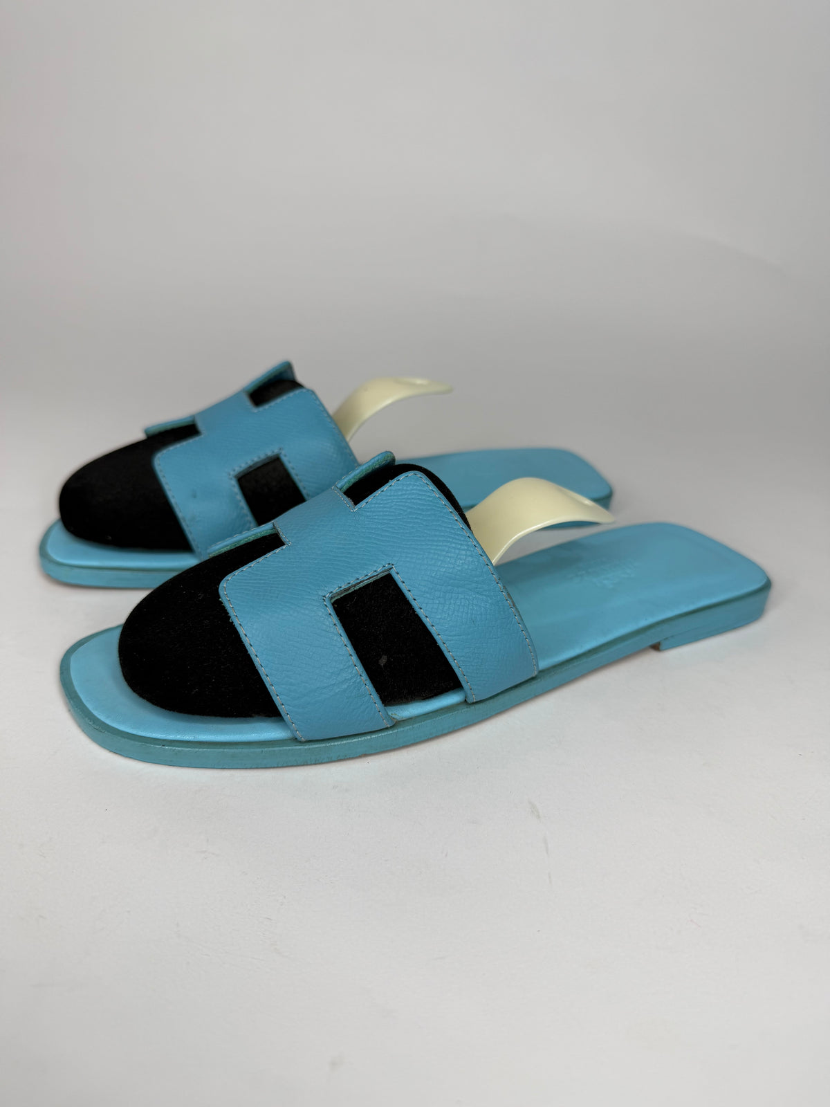 HERMES Blue Box Calfskin Oran Sandals 38 EU/ 8 US / 5 UK