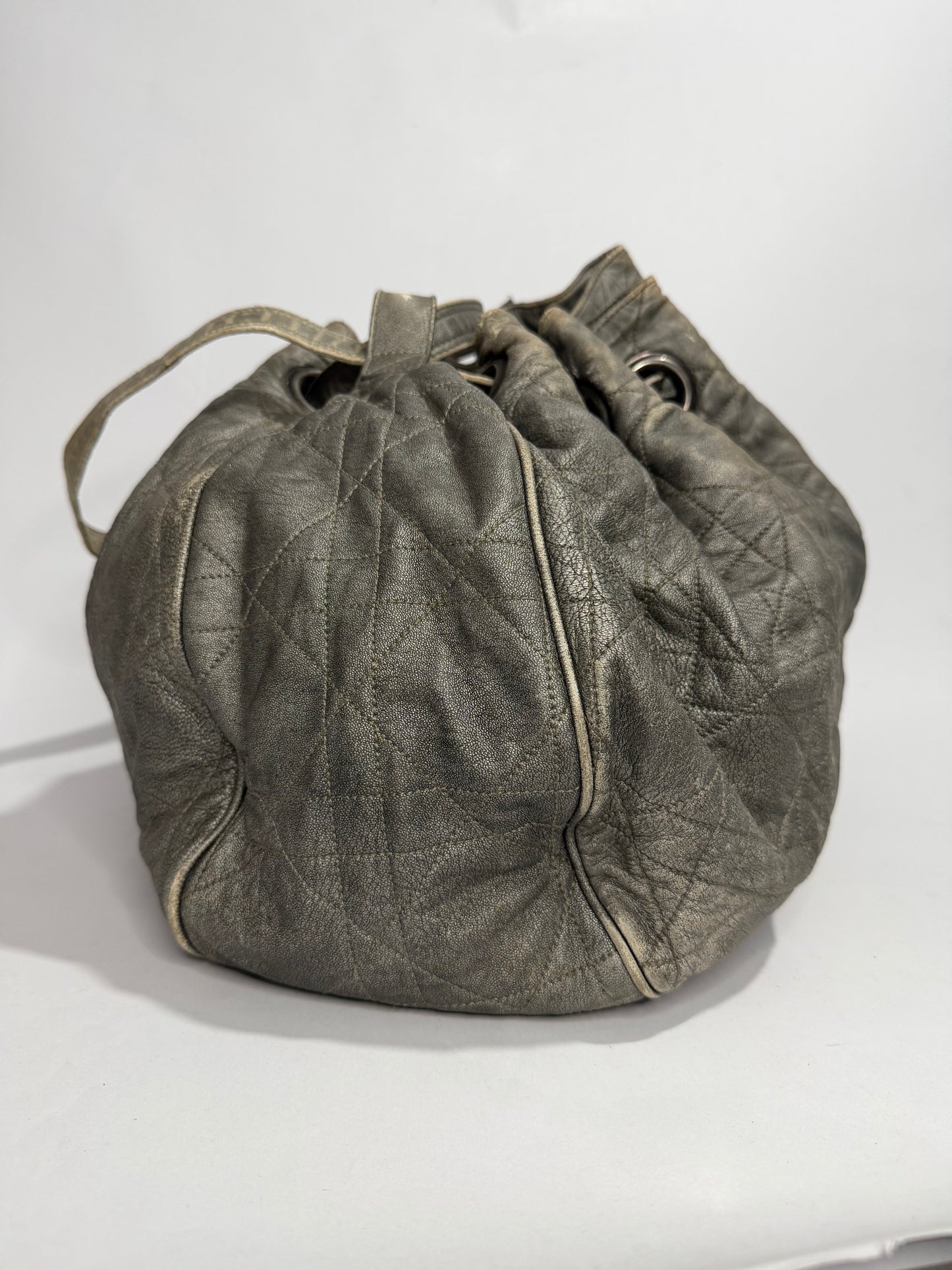 CHRISTIAN DIOR
Silver Cannage Quilted Leather Drawstring Tote Bag