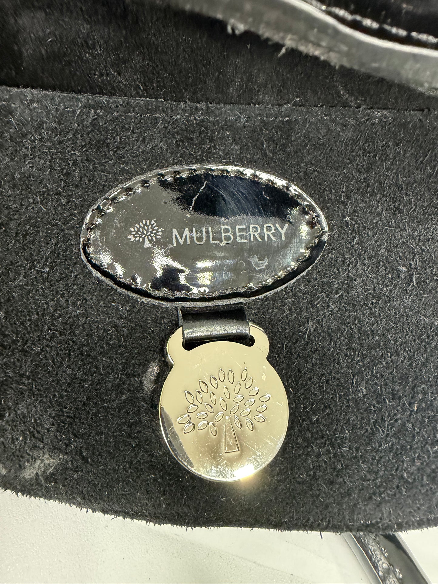 MULBERRY
Black Patent Leather Bayswater Bag