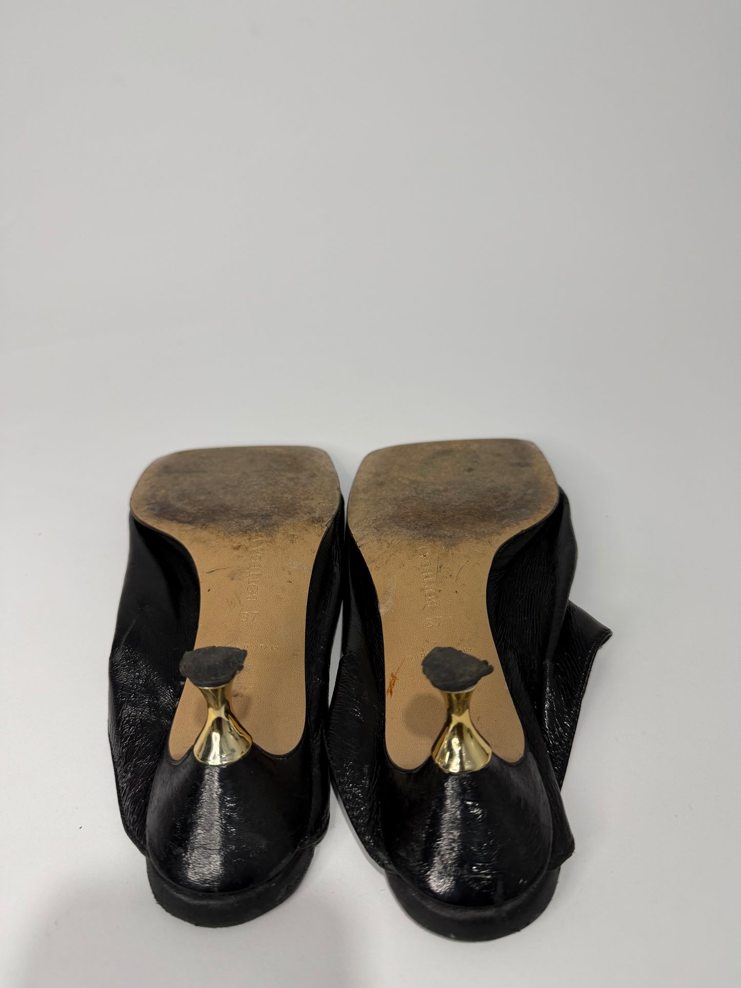 Bottega Veneta Black Leather Square Toe Stretch Mules Gold Sculptural Heel EU 37 EU/ 7 US/ 4 UK