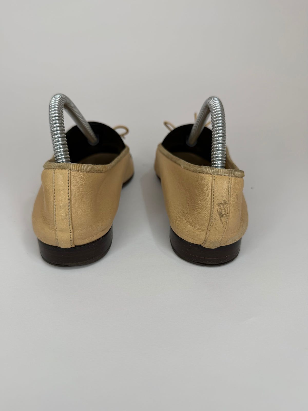 CHANEL Beige/Black Lambskin Leather CC Ballet Flats Size 37.5 EU/ 7.5 US