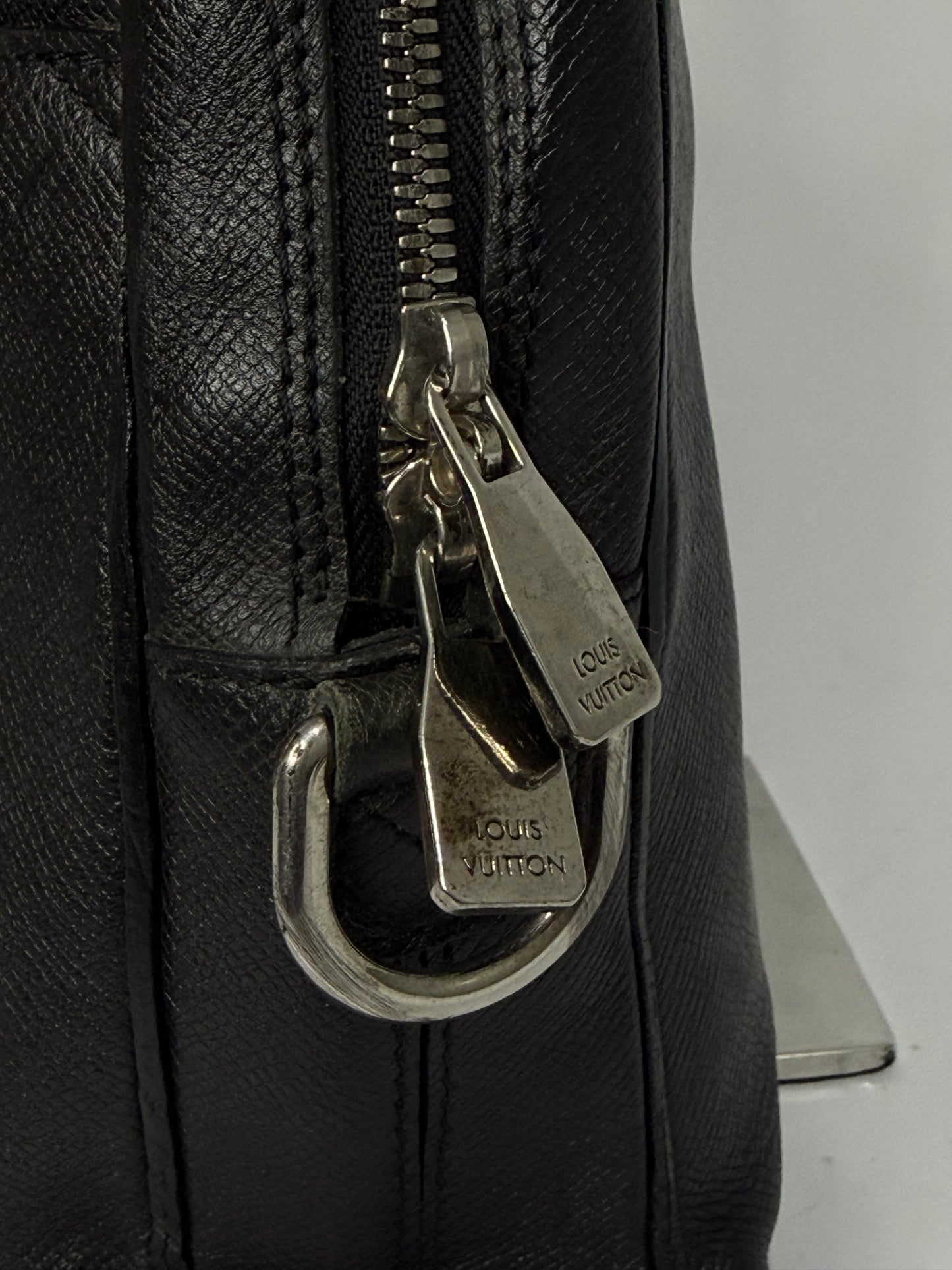 Louis Vuitton Ardoise Taiga Leather Porte Documents Business Briefcase Bag