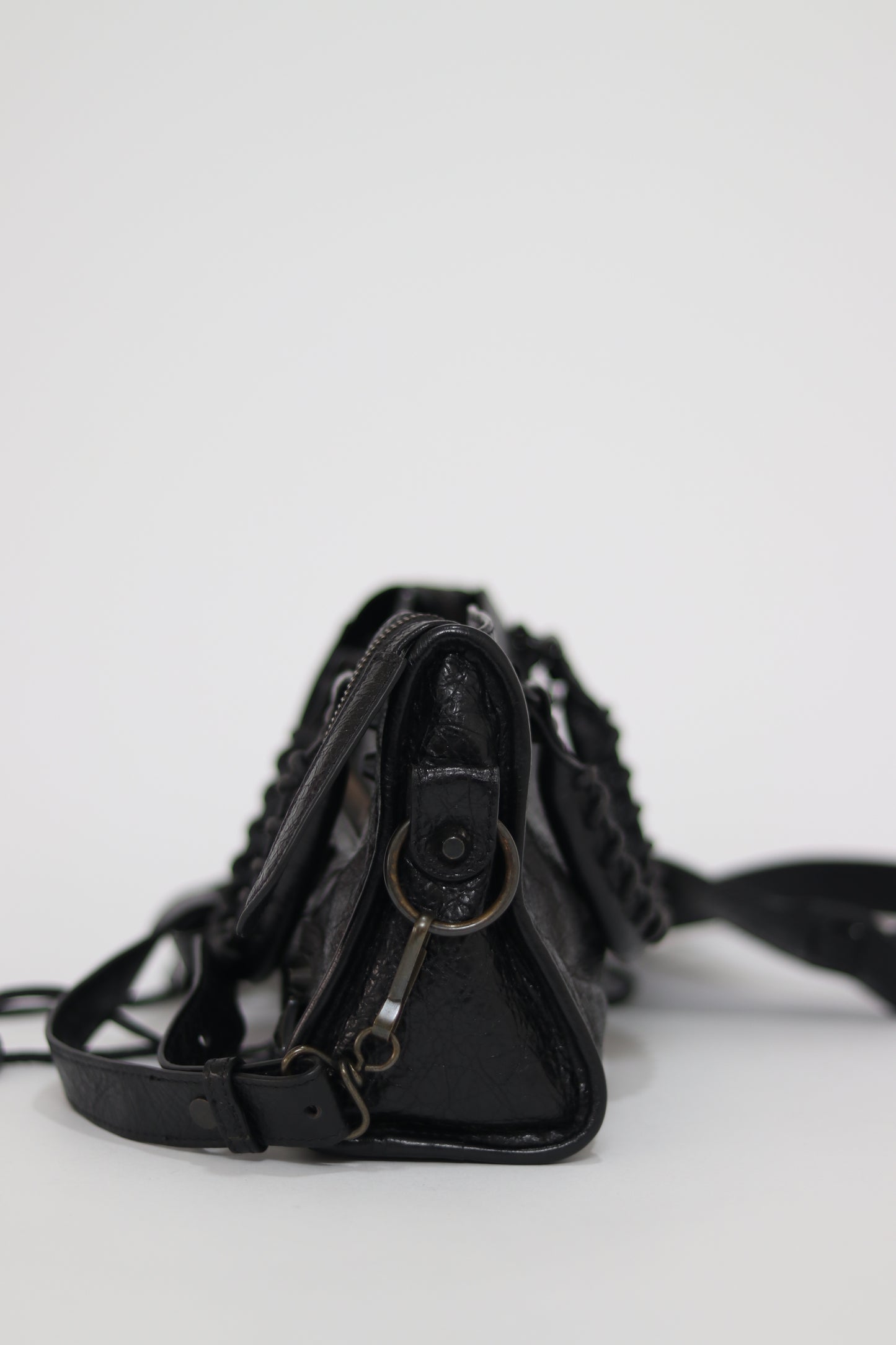 BALENCIAGA 
Agneau Classic Hardware Mini City Black