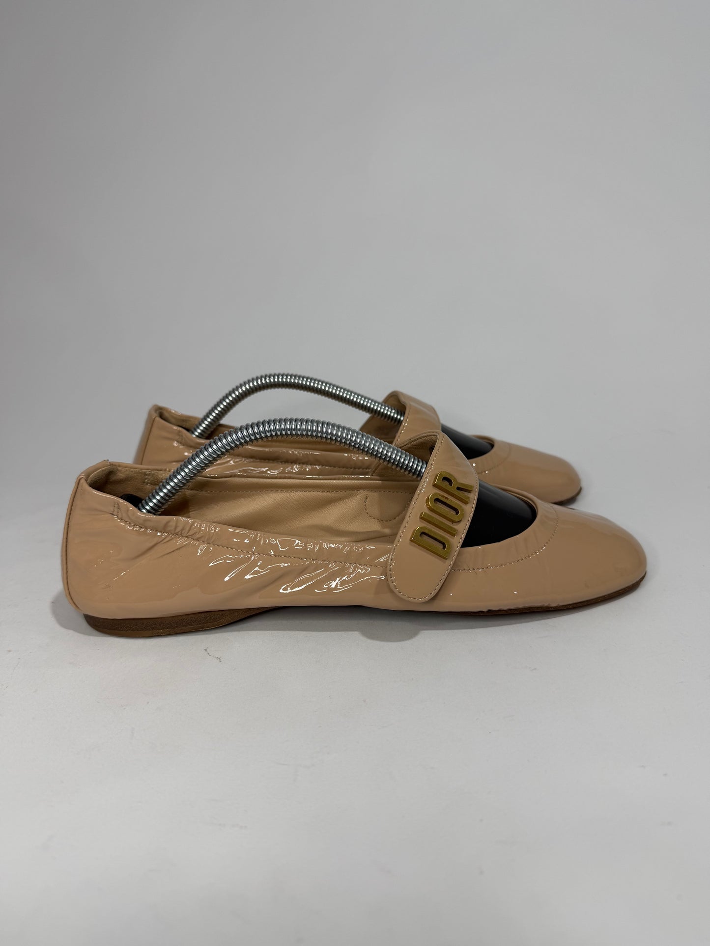 Christian Dior
Patent Leather Mary Jane Flats Size 36.5 EU/ 6.5 US