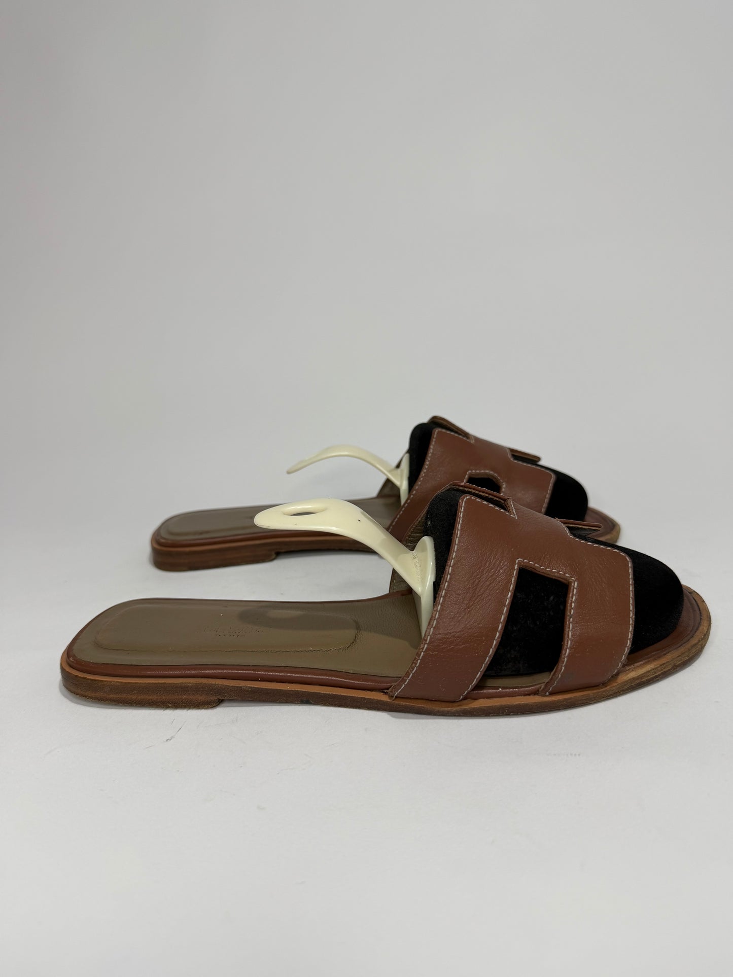 HERMES Brown Box Calfskin Oran Sandals 39 EU/ 9 US / 6 UK