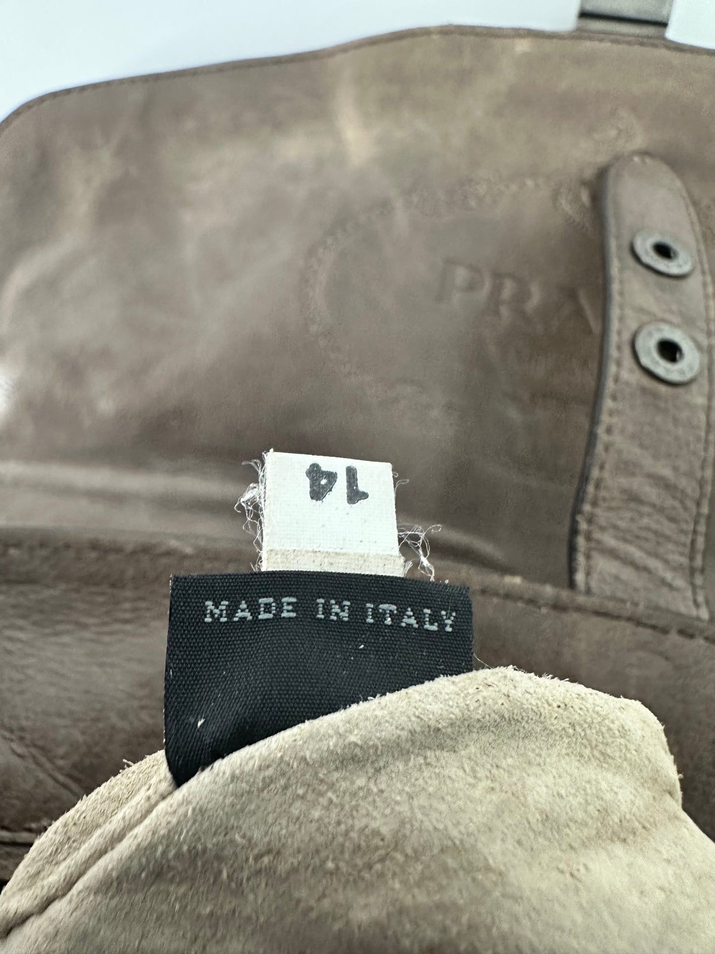 Prada
Bufalino Cerniera Top Handle Bag