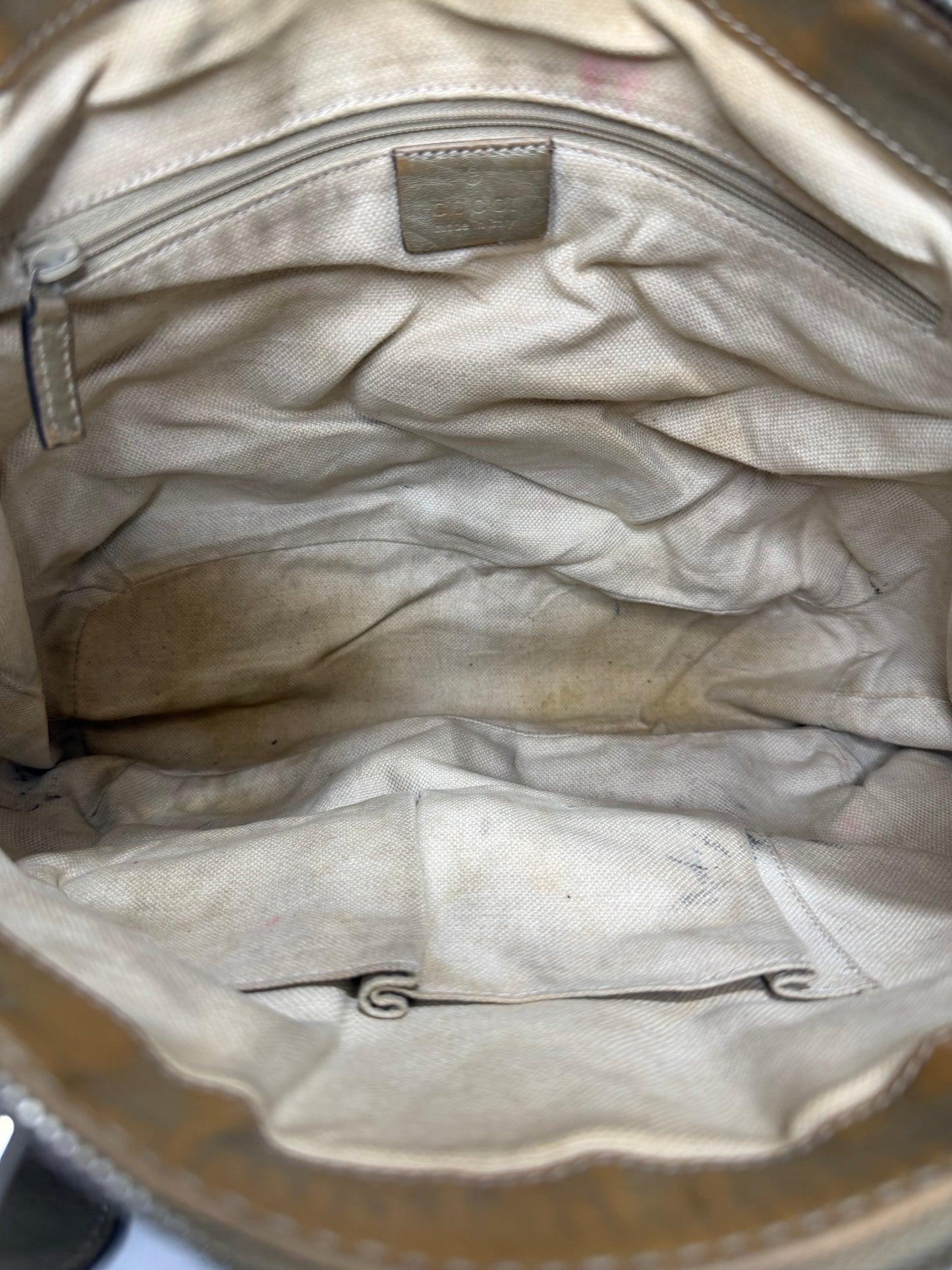GUCCI
Metallic Soft Guccissima Medium Sukey Top Handle Bag Champagne