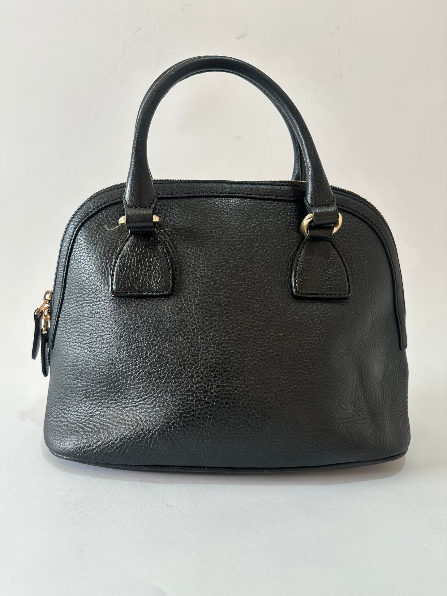 GUCCI 
Calfskin Medium Dome Bag Black