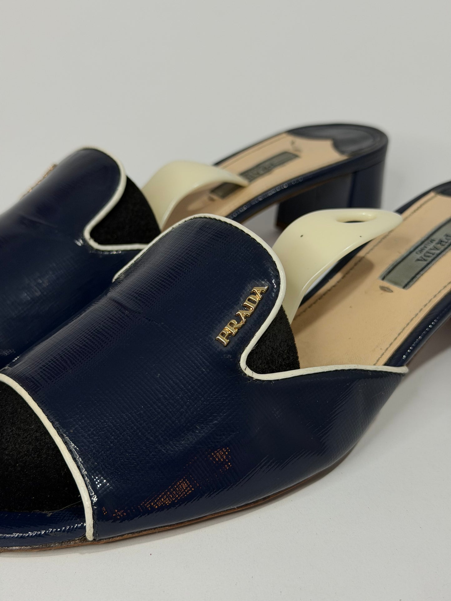 Prada Navy Blue Vernice Saffiano Leather Slide Sandals Size 40.5EU/ 10.5 US/ 7.5 UK