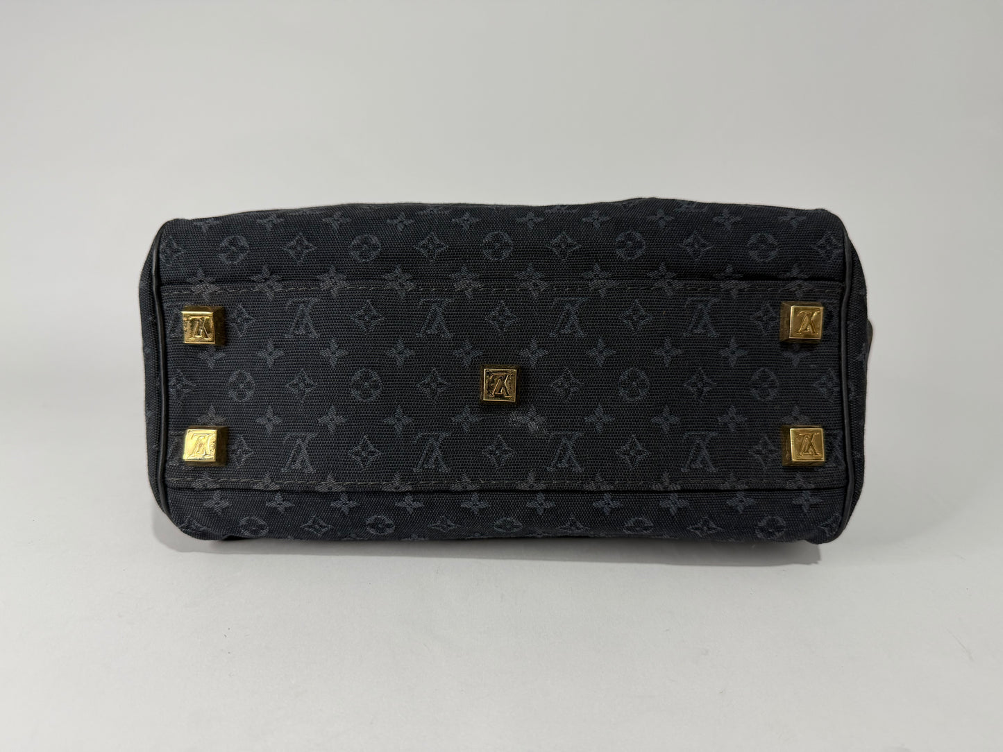 LOUIS VUITTON
Navy Blue Mini Lin Canvas Josephine PM Bag