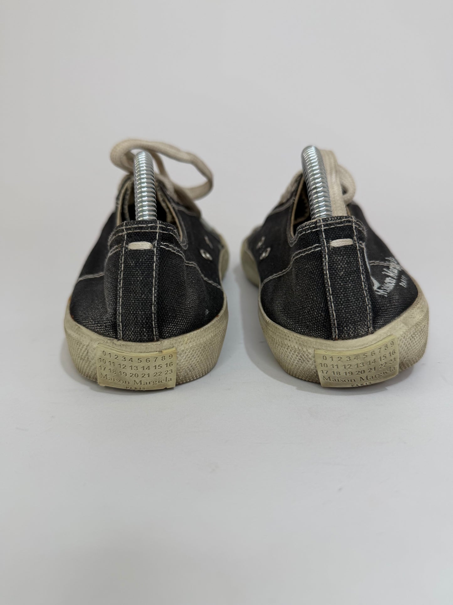 Maison Margiela 22 Tabi Low Sneaker Size 35.5 EU/ 5.5 US/ 2.5UK