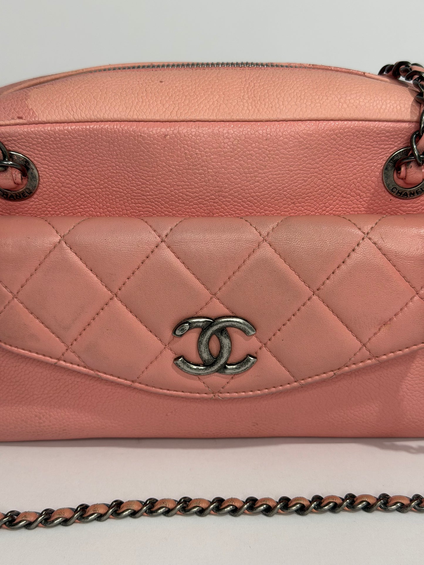 CHANEL
Pink Caviar And Quilted Lambskin Leather CC Break Camera Case Bag