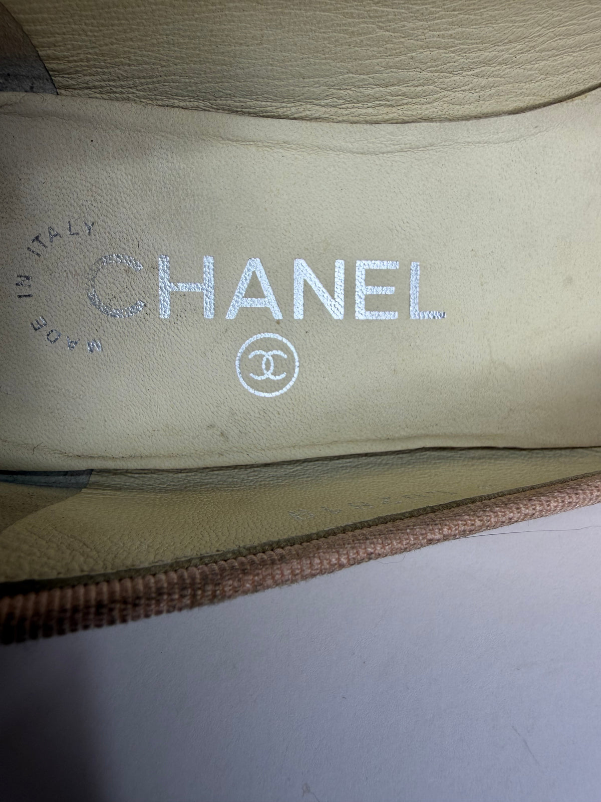 Chanel Yellow Patent Leather CC Bow Ballet Flats Size 35 EU/ 5 US/ 2 UK