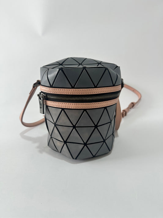 ISSEY MIYAKE BAO BAO
Stack Medium Crossbody