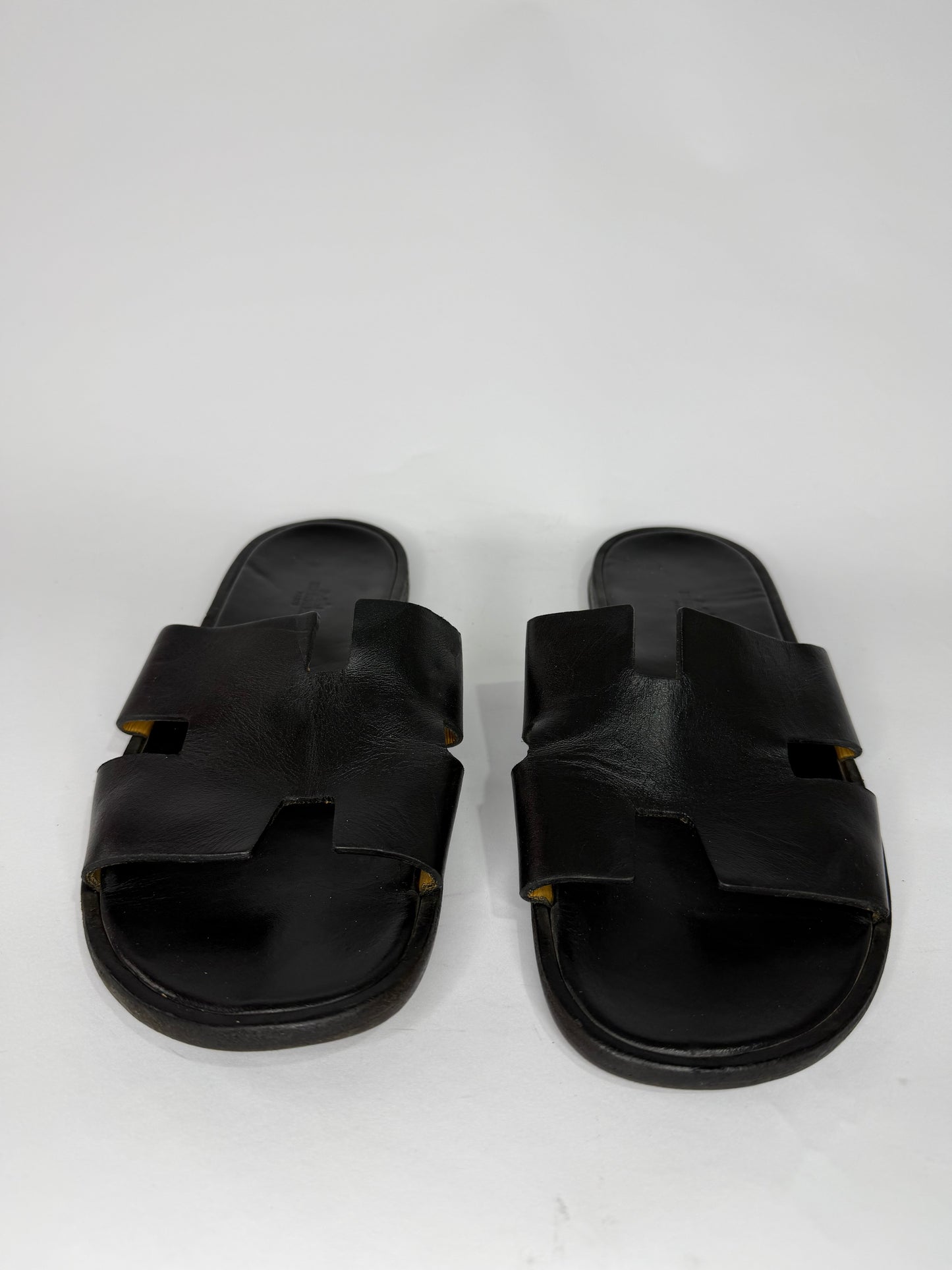 Hermes Black Izmir Leather sandal Size 43 EU/ 10 US/ 9 UK