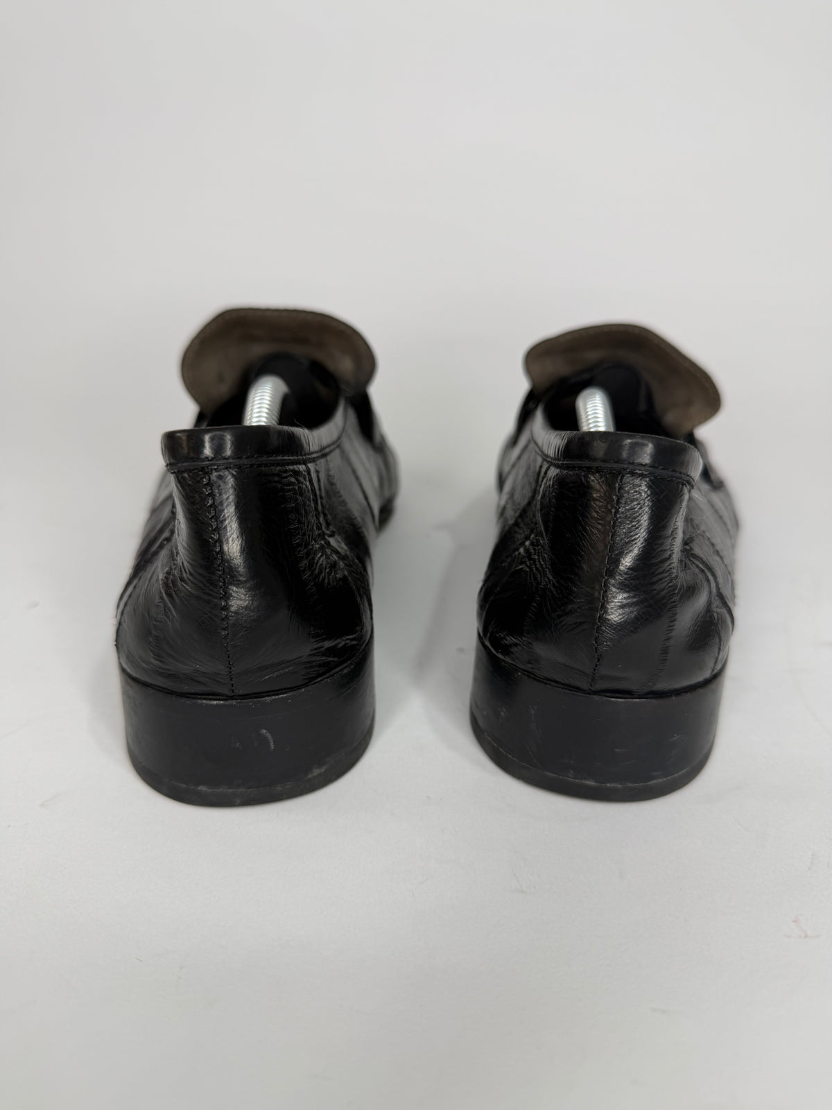 The Row
Soft Eel Skin Leather Dress Loafers Size 38 EU/ 8 US/ 5 UK