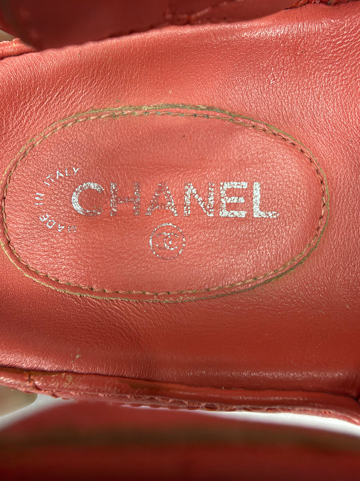 Chanel
2019 Interlocking CC Logo Sandals
Women's Size: 5 US | IT 35