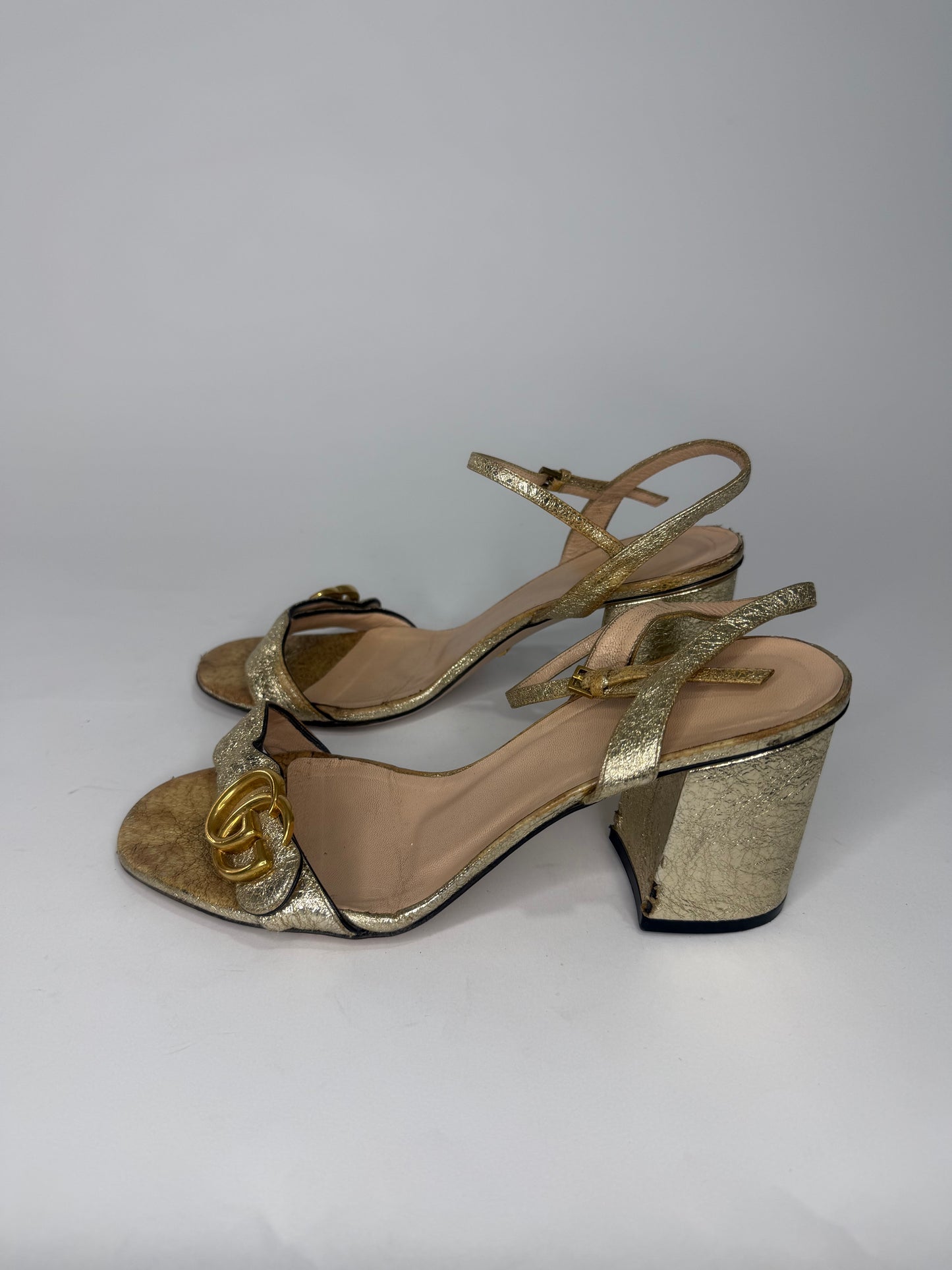 Gucci Metallic Gold Crinkled Leather GG Marmont Ankle Strap Sandals Size 39 EU/ 9 US/ 6 UK