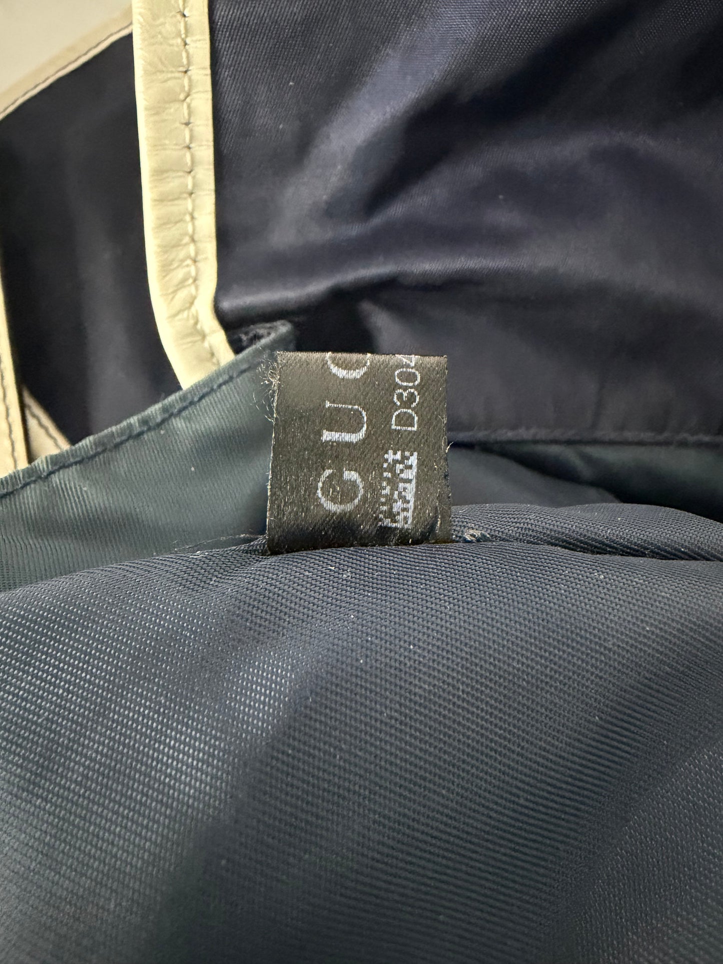 Gucci Vintage Nylon Messenger Bag Navy & Cream