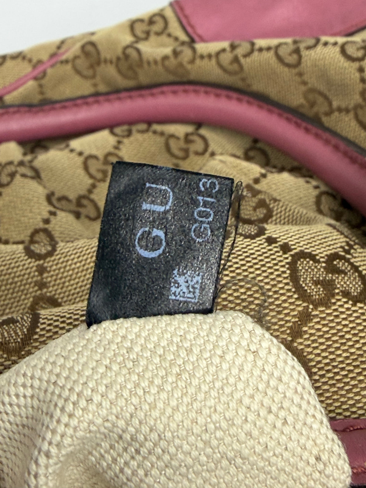 Gucci
GG Canvas and Leather Sukey Bag