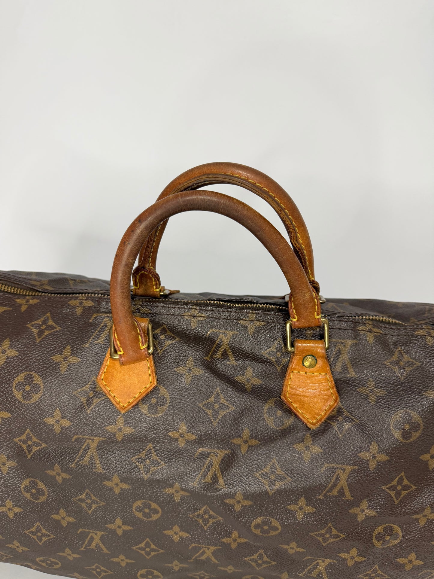 LOUIS VUITTON Monogram Speedy 40