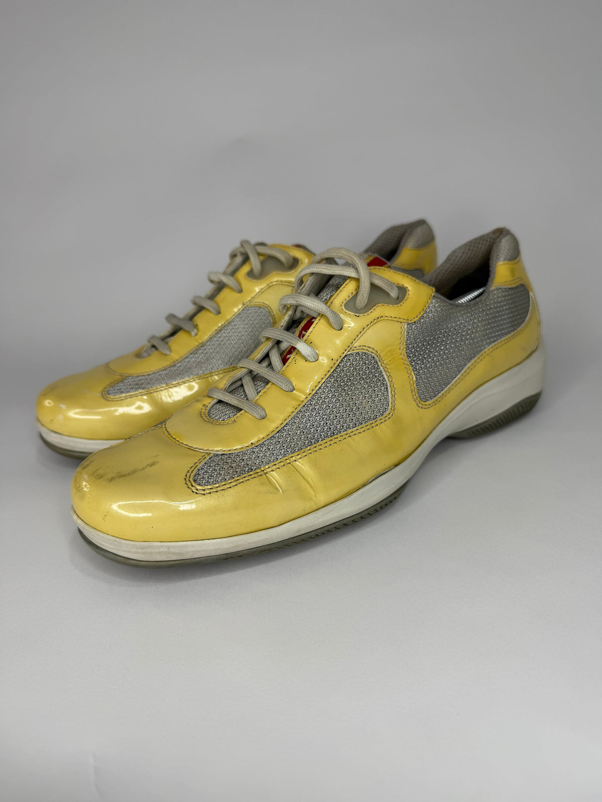 VINTAGE PRADA AMERICA CUP TRAINERS IN CREAM & SILVER Size 7 US