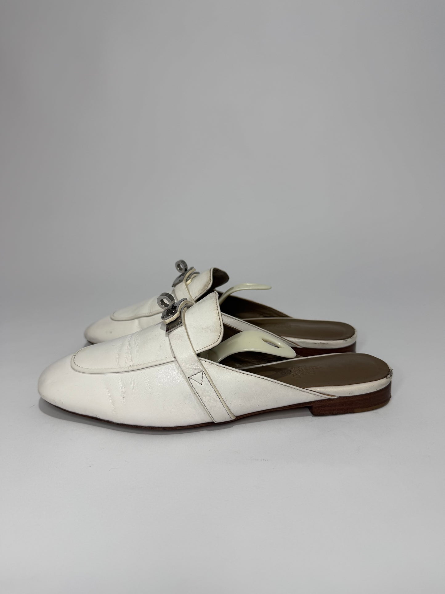 Hermes white Calf Leather Oz Mule Size 38 EU/ 8 US/ 5Uk