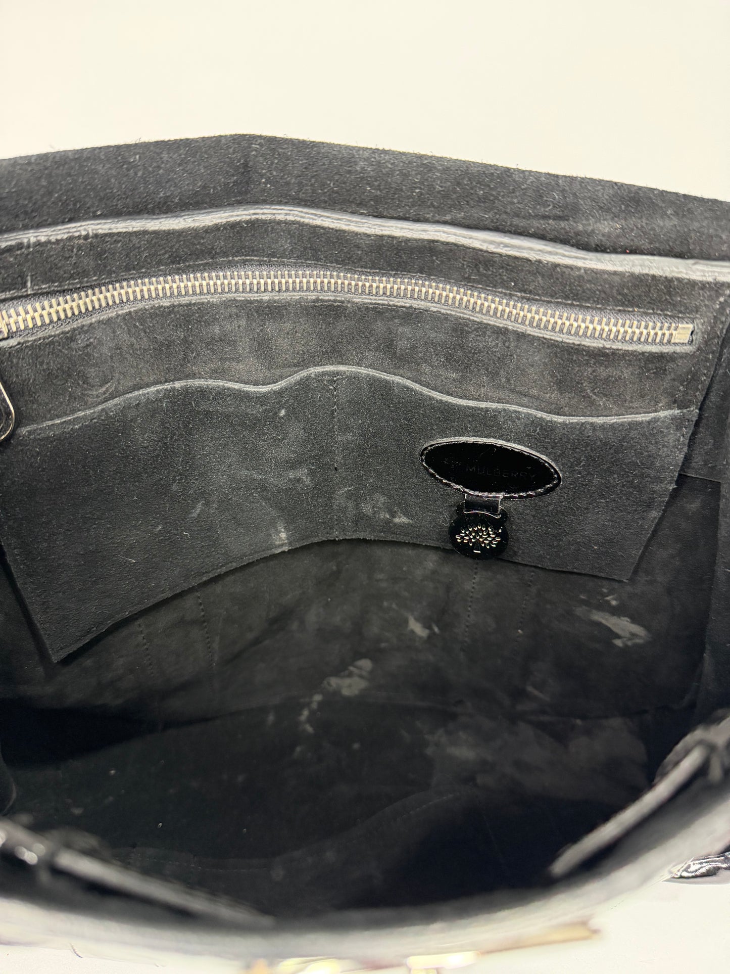 MULBERRY
Black Patent Leather Bayswater Bag