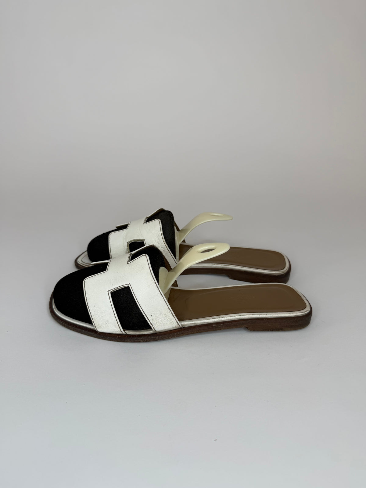 HERMES White Box Calfskin Oran Sandals 36.5 EU/ 6.5 US / 3.5 UK